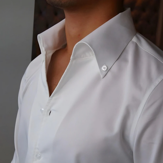 CLASSIC BUTTON-DOWN SHIRT